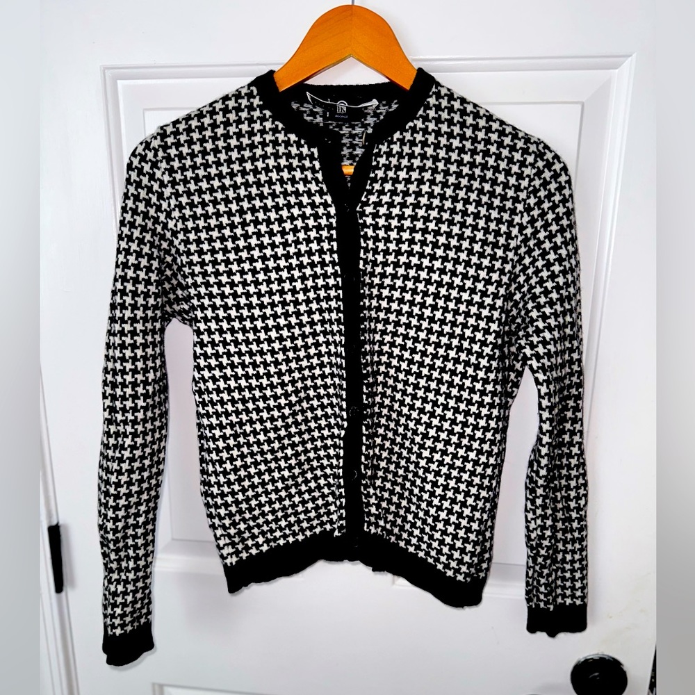 Italian Harriet Kassman Bogner Virgin Wool and Cashmere Cardigan Size 00